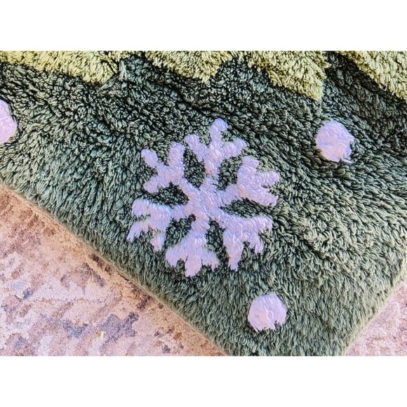 Christmas St Nicholas Square Farm Red Truck Bath Bathroom Door Mat Rug 20x30 Ind - Picture 3 of 8